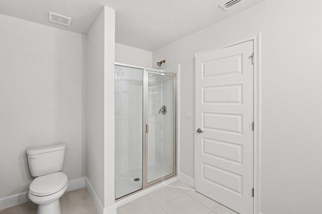 692 NE Turtleback Trail, Port St. Lucie, FL 34983