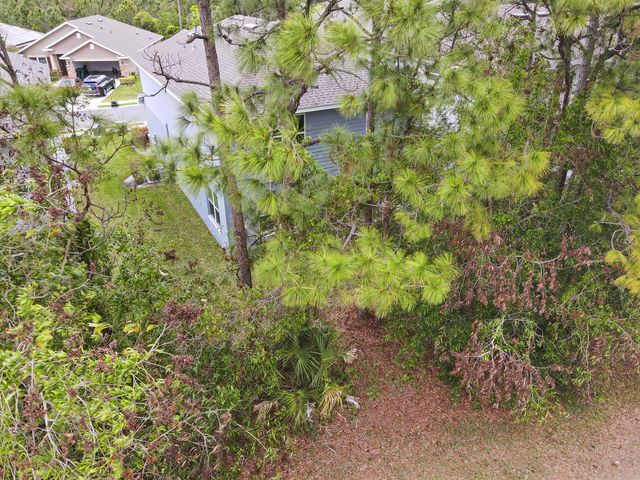 692 NE Turtleback Trail, Port St. Lucie, FL 34983