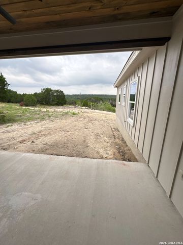 951 Rocky Ridge Loop, Canyon Lake, TX 78133