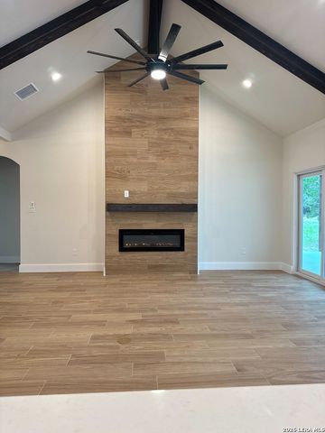951 Rocky Ridge Loop, Canyon Lake, TX 78133