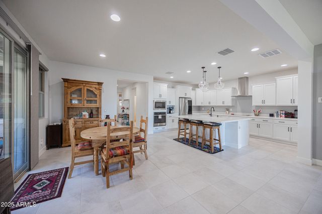 10545 E TEXAS Avenue, Mesa, AZ 85212