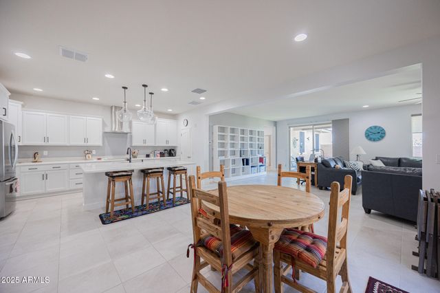 10545 E TEXAS Avenue, Mesa, AZ 85212