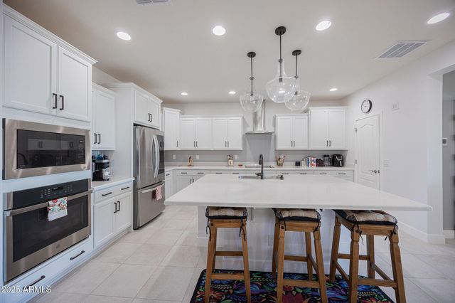 10545 E TEXAS Avenue, Mesa, AZ 85212