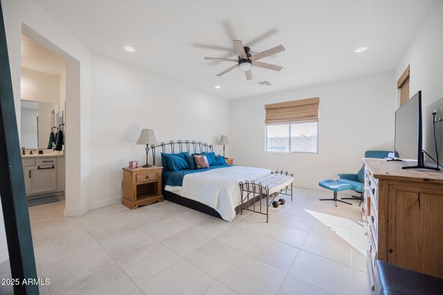 10545 E TEXAS Avenue, Mesa, AZ 85212