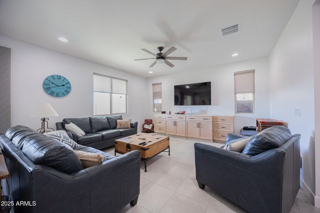 10545 E TEXAS Avenue, Mesa, AZ 85212