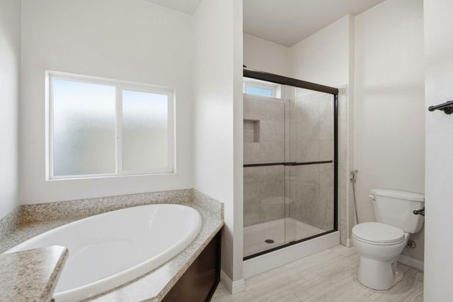 1200 W Winton Avenue 203, Hayward, CA 94545