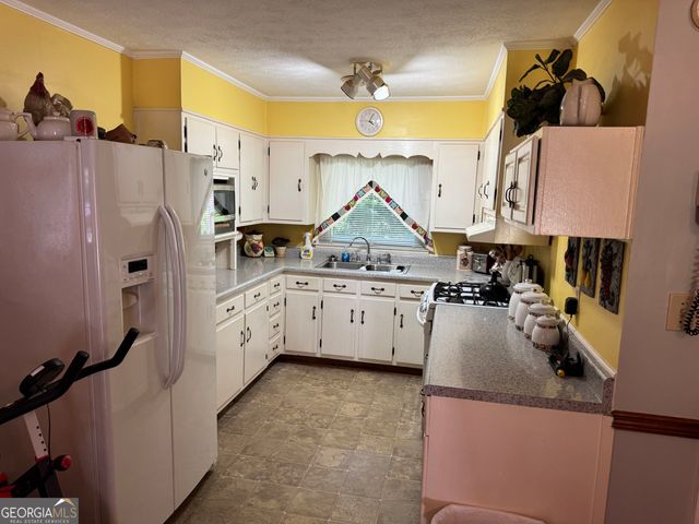 209 Mobley Street, Griffin, GA 30223