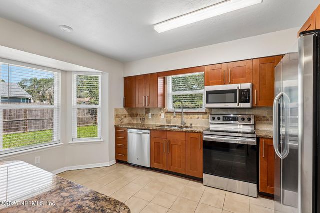 8446 SAND POINT Drive W, Jacksonville, FL 32244