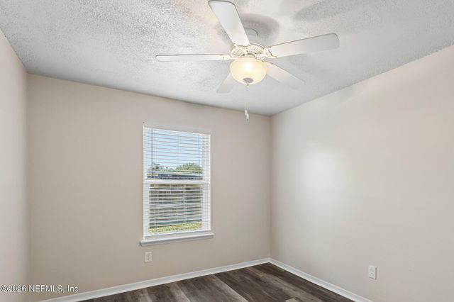 8446 SAND POINT Drive W, Jacksonville, FL 32244