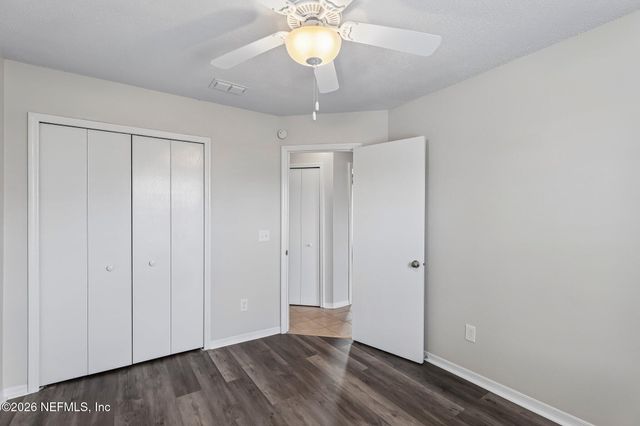 8446 SAND POINT Drive W, Jacksonville, FL 32244