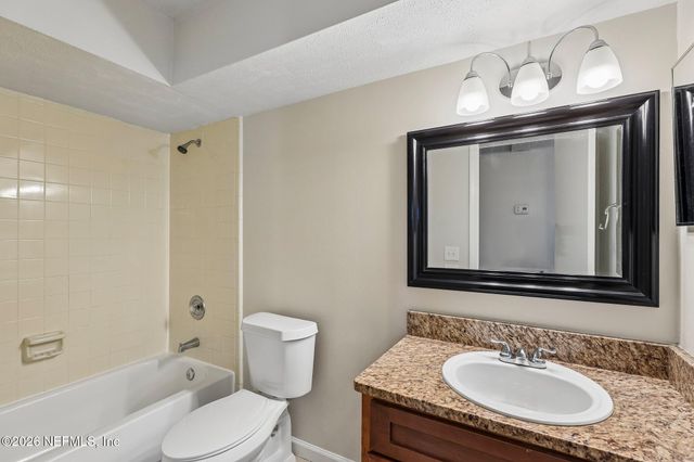 8446 SAND POINT Drive W, Jacksonville, FL 32244