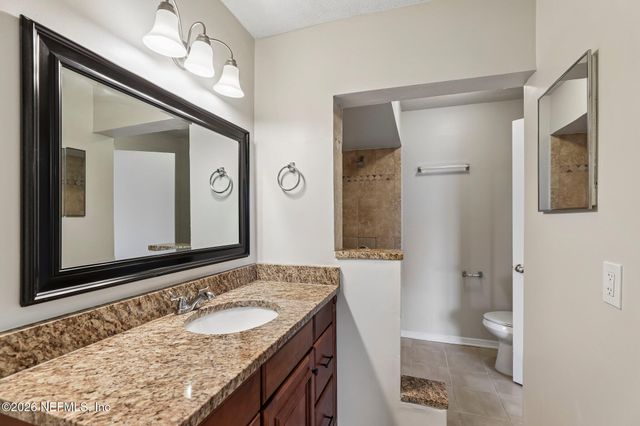 8446 SAND POINT Drive W, Jacksonville, FL 32244