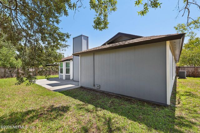 8446 SAND POINT Drive W, Jacksonville, FL 32244