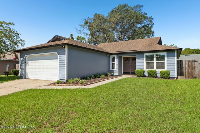 8446 SAND POINT Drive W, Jacksonville, FL 32244
