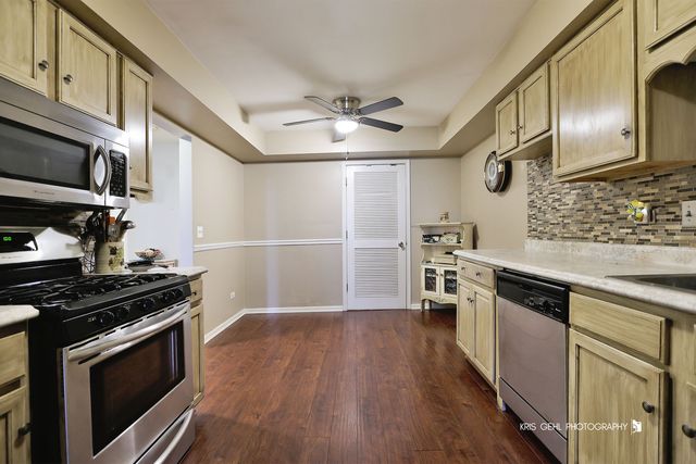 1739 COURT Street 1739, Mchenry, IL 60050