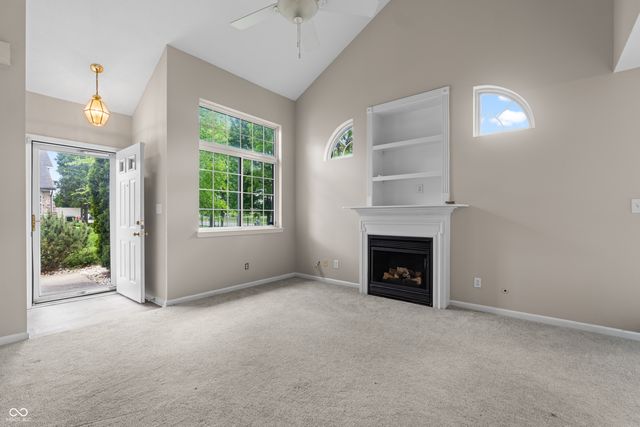 9406 Avon Strand A, Avon, IN 46123