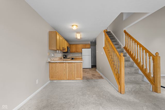 9406 Avon Strand A, Avon, IN 46123