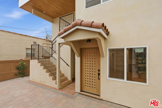 3431 Edgehill Drive, Los Angeles, CA 90018