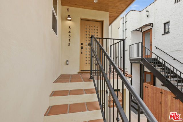 3431 Edgehill Drive, Los Angeles, CA 90018