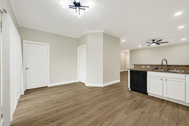 11015 Harston Drive, Tomball, TX 77375
