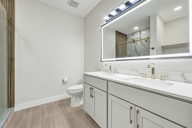 11015 Harston Drive, Tomball, TX 77375