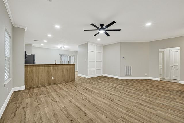 11015 Harston Drive, Tomball, TX 77375