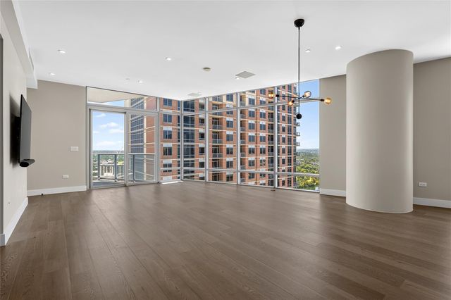 200 Congress Ave 28SW, Austin, TX 78701
