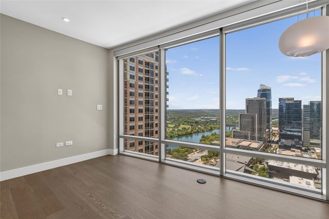 200 Congress Ave 28SW, Austin, TX 78701