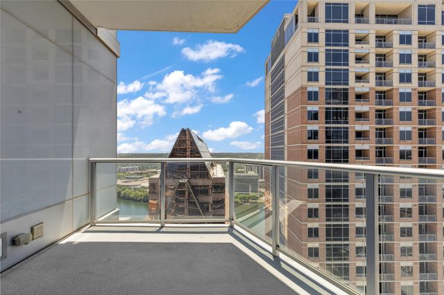 200 Congress Ave 28SW, Austin, TX 78701