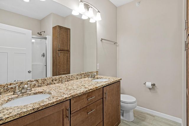 4151 Blakewood Drive, Shakopee, MN 55379