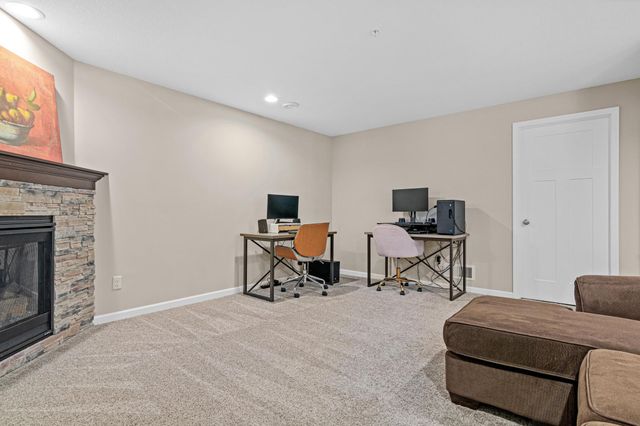 4151 Blakewood Drive, Shakopee, MN 55379