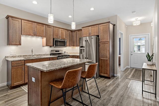4151 Blakewood Drive, Shakopee, MN 55379