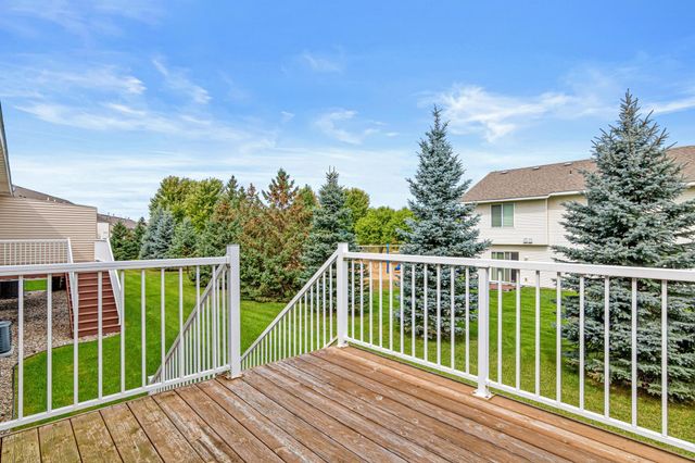 4151 Blakewood Drive, Shakopee, MN 55379