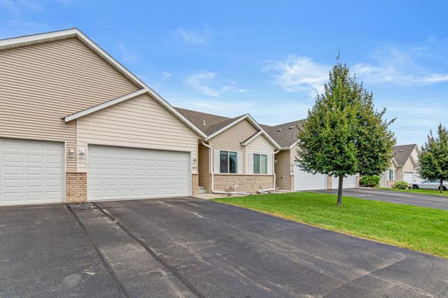 4151 Blakewood Drive, Shakopee, MN 55379