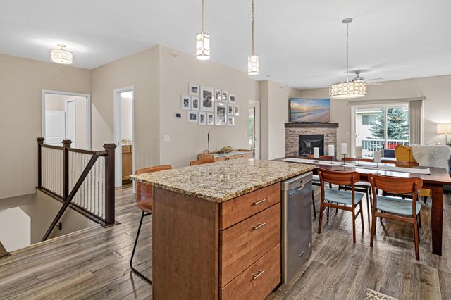 4151 Blakewood Drive, Shakopee, MN 55379