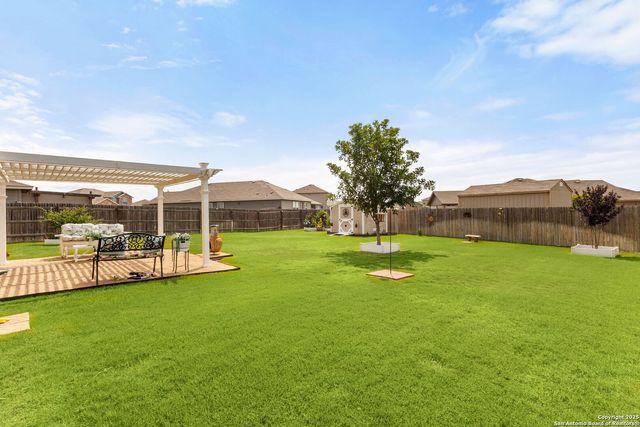1321 W Nolte Farms, Seguin, TX 78155
