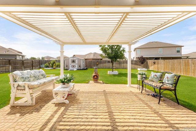 1321 W Nolte Farms, Seguin, TX 78155