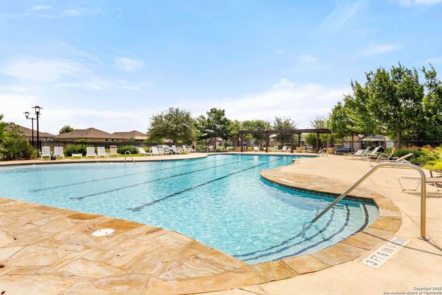1321 W Nolte Farms, Seguin, TX 78155