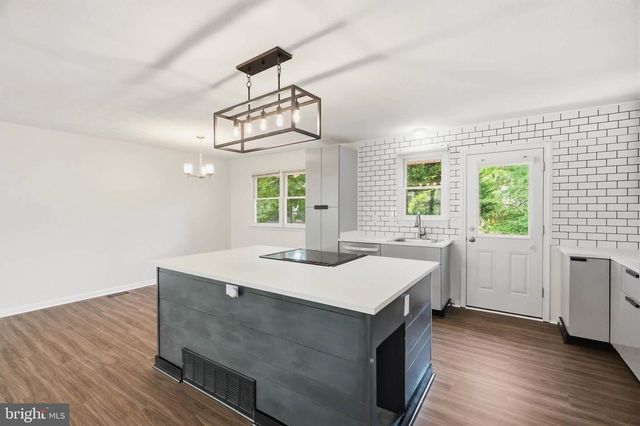 379 BLOSSOM TREE DR, Annapolis, MD 21409