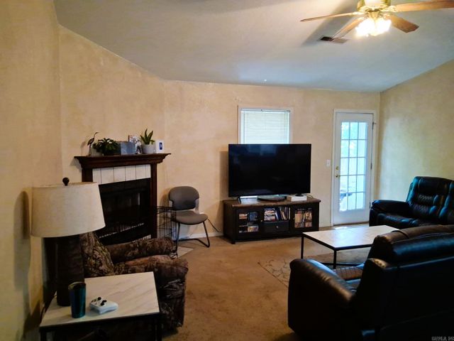 6367 W Abilene Dr, Fayetteville, AR 72704