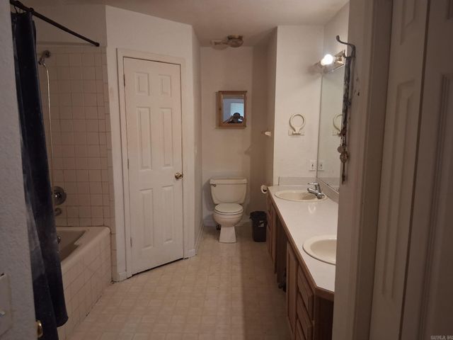 6367 W Abilene Dr, Fayetteville, AR 72704
