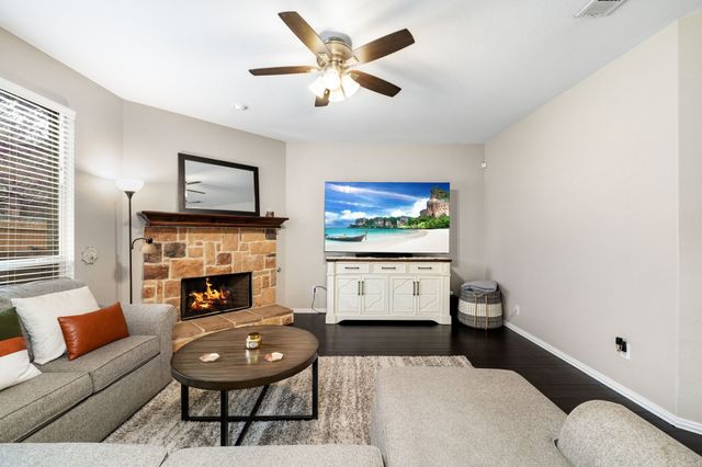 11921 Sundog Way, Fort Worth, TX 76244