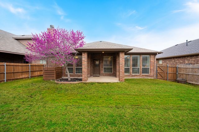 11921 Sundog Way, Fort Worth, TX 76244