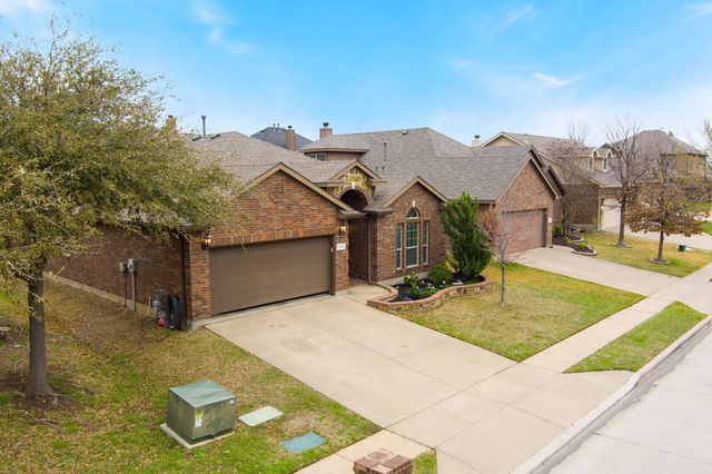 11921 Sundog Way, Fort Worth, TX 76244