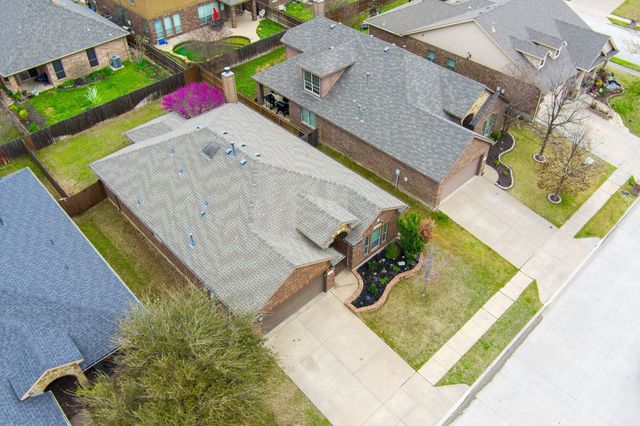 11921 Sundog Way, Fort Worth, TX 76244