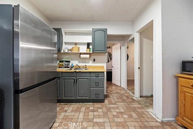 836 Woodlawn, Ontario, CA 91761