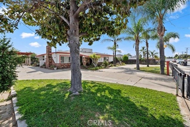 836 Woodlawn, Ontario, CA 91761