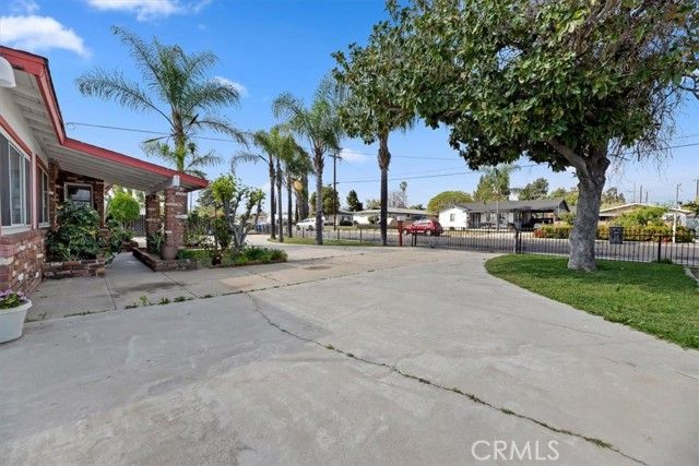 836 Woodlawn, Ontario, CA 91761