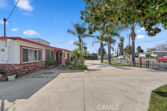 836 Woodlawn, Ontario, CA 91761