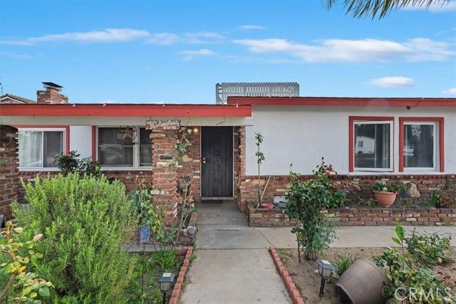 836 Woodlawn, Ontario, CA 91761